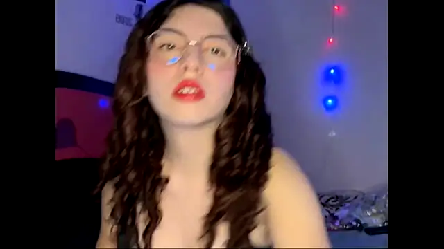 cassierosse2 Adlı Modelin Canlı Sohbet Odası