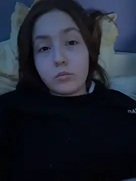 VIKIWITHMAX Show Webcam