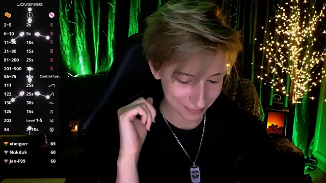 _Shadow_devil__'s Live XXX Chat