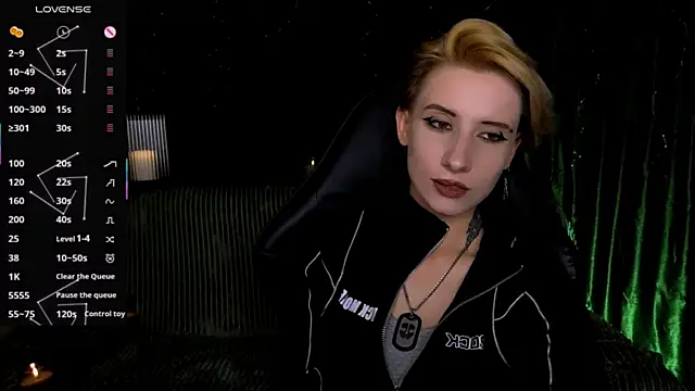 _Shadow_devil__'s Live XXX Chat