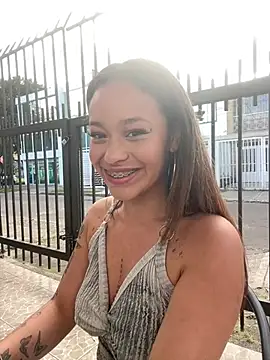 DiosaPink_'s Webcam Show