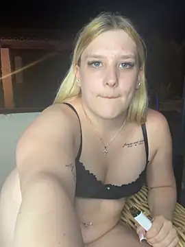 Phoebe_Peach Webcam-Show