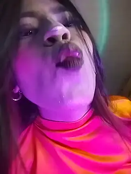ISASQUIIRT0 Webcam show