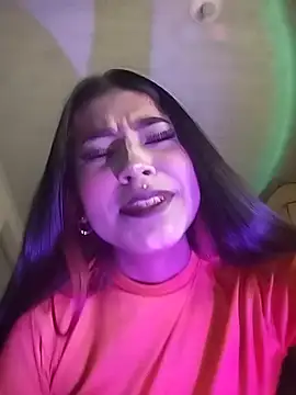 ISASQUIIRT0 Pertunjukan Webcam