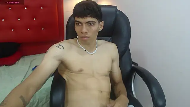 Show modela Hanx_Diincel na web-kameri