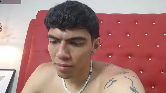 Show modela Hanx_Diincel na web-kameri