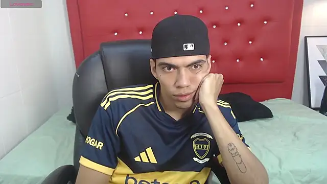 Show modela Hanx_Diincel na web-kameri