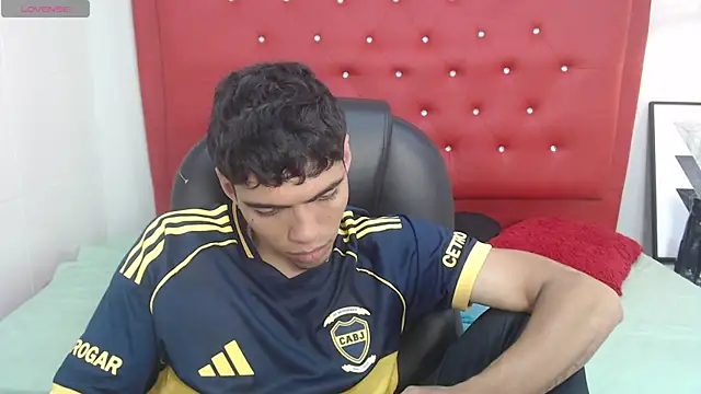 Show modela Hanx_Diincel na web-kameri