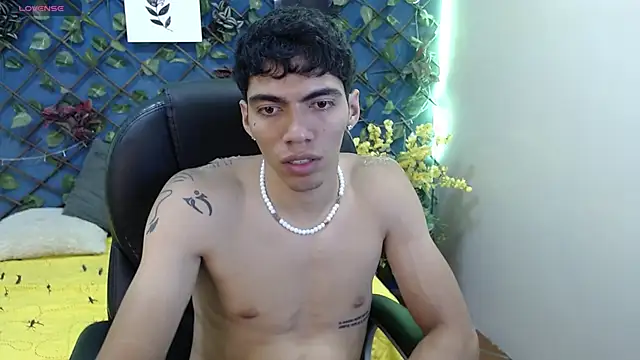 Show modela Hanx_Diincel na web-kameri