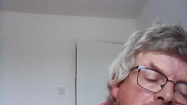 SeraphUK21 – webcam-show