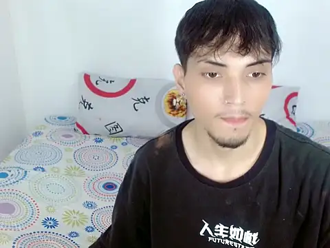 Show de flaco23_latino na webcam
