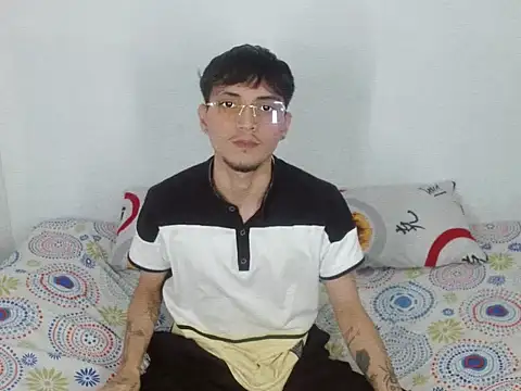 flaco23_latino Webcamshow