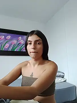 Susy_Doll1 Show in webcam