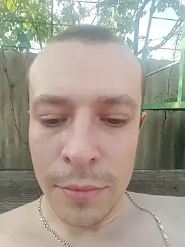 Show modela Cockwetjuicy na web-kameri