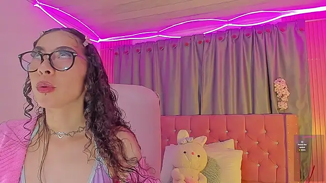 Sarah_Moon1n Live XXX chat