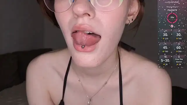 Chat XXX en directo de PliantMissus