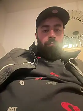 Fur_bear_69 Show in webcam