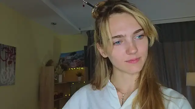 MarielRolosonn Webbikameraesitys