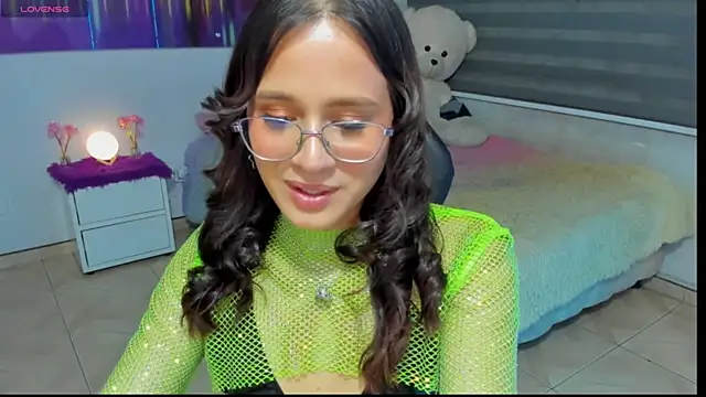 Show modela kumikoxxx na web-kameri