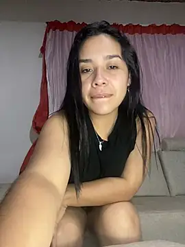 Chat +18 de Celeste_Moom27 ao vivo