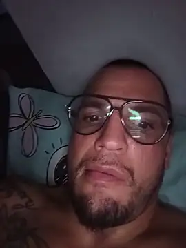 Show modela fleursmagique na web-kameri