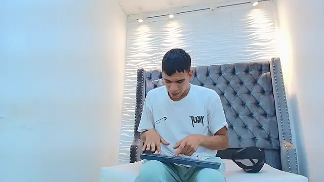 Show de webcam de Tommy_Jones1