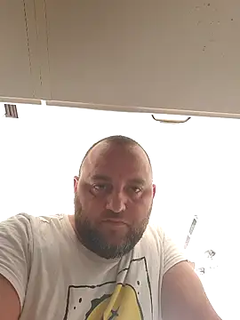 Pokazy przed kamerką – Mateisexy