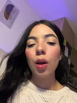 Chat +18 de Mila_3 ao vivo
