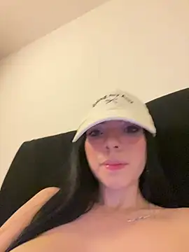 Czat XXX na żywo – Mila_3