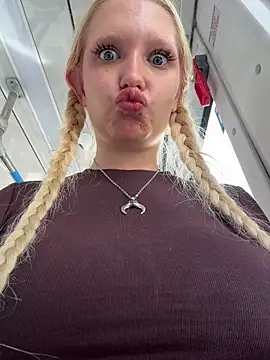 Elfi_InPublic Webcam show