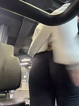Elfi_InPublicのウェブカメラショー
