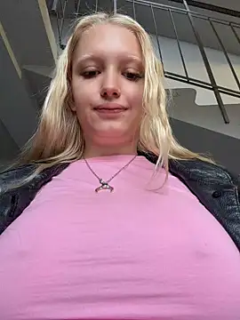 Elfi_InPublic Webcam show