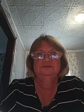 MilashkaCutie50's Webcam Show