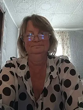 MilashkaCutie50 Adlı Modelin Canlı Sohbet Odası