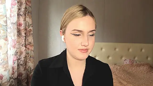 SachikoSpyies Chat XXX in diretta