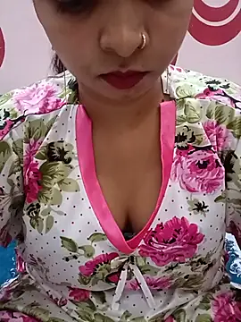 Cute-sonam-01's Webcam Show