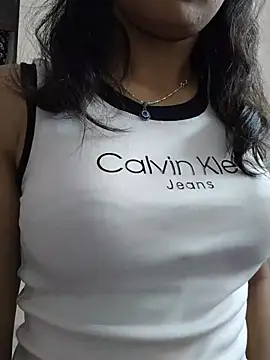 Chat +18 de Ritika_jha01 ao vivo