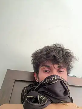הופעת וובקאם של goo_kimm