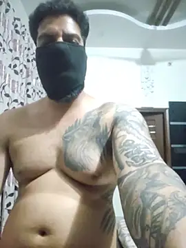 devil_RK07 Adlı Modelin Web Kamerası Şovu