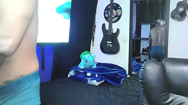 MrGoldenBoy777 Show Webcam