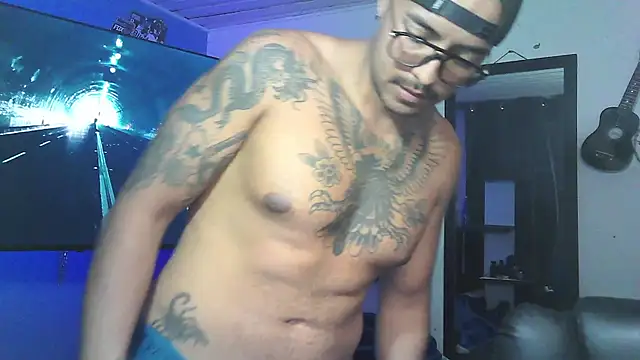 Вебкам-шоу MrGoldenBoy777