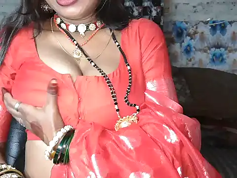 NottyMomo's Webcam Show