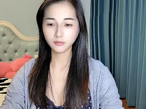 Qianqian-666's Live XXX Chat