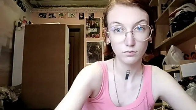 JenaeMicKonic Show in webcam