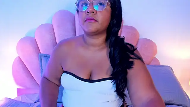 Mommy_Big_Ass 现场XXX聊天