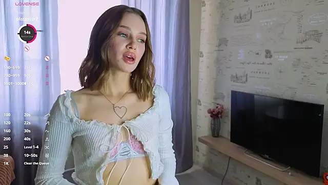 LitellyBella XXX чат на живо