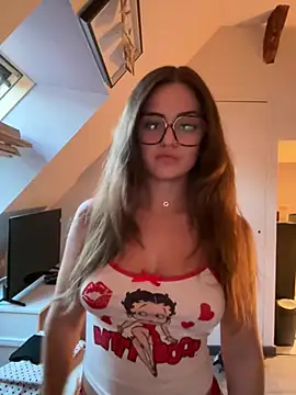 Онлайн чат XXX petiteambre