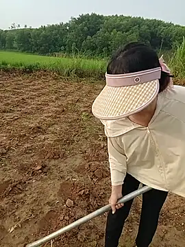 Bong_Hoa 在線直播表演