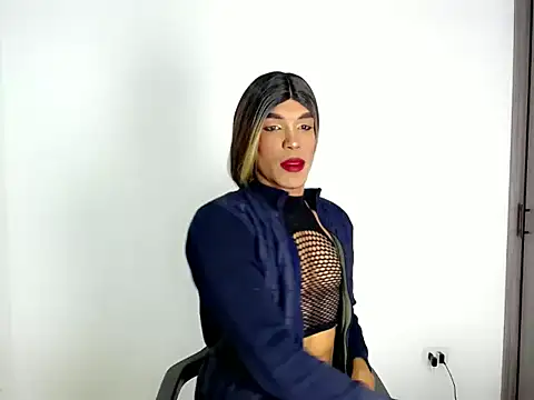 FireHots18's Webcam Show
