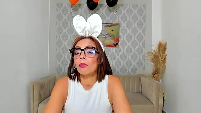 miapins  – webcam-show